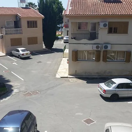 Kotzias アパートホテル ピッソウリ