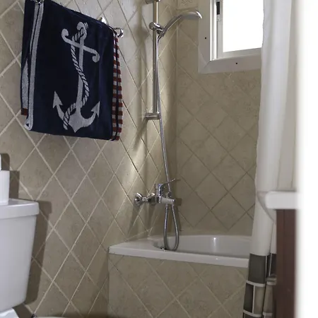 Kotzias アパートホテル ピッソウリ