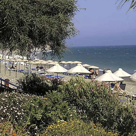 Apart Otel Kotzias 3*
