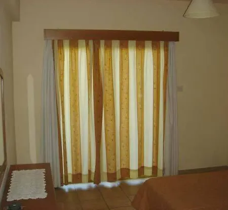 Apartahotel Kotzias 3*