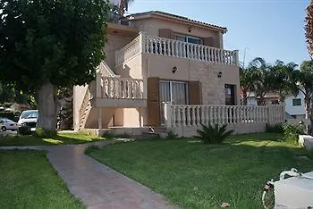 Kotzias Aparthotel 3*