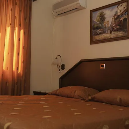 Kotzias アパートホテル