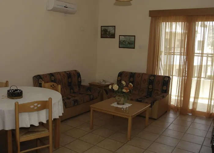 Kotzias Aparthotel 3*